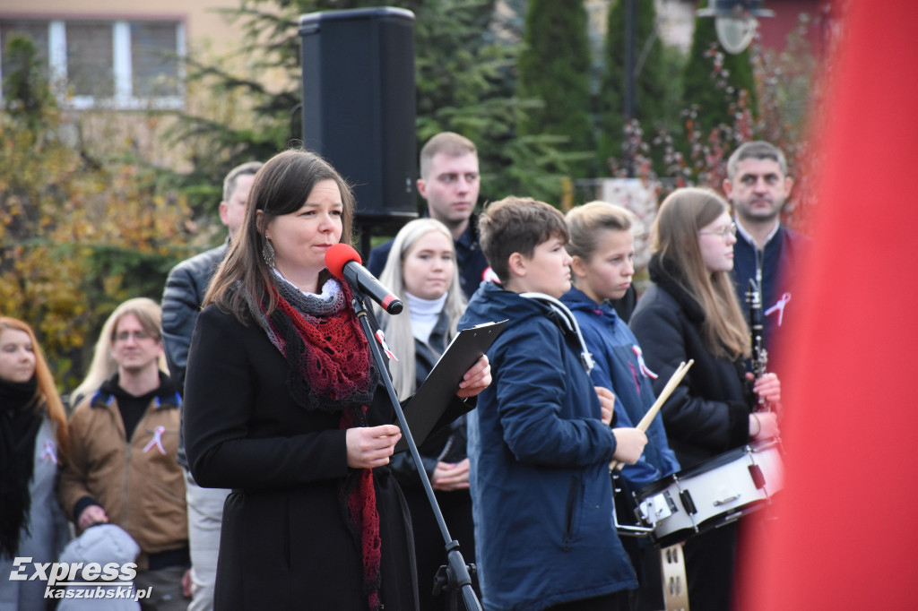Święto Niepodległości w Sierakowicach - uroczysty apel