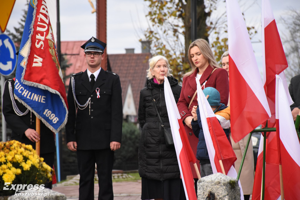 Święto Niepodległości w Sierakowicach - uroczysty apel