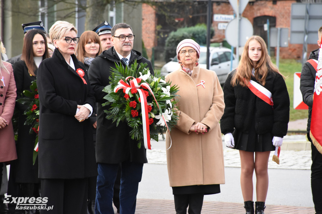 Święto Niepodległości w Sierakowicach - uroczysty apel