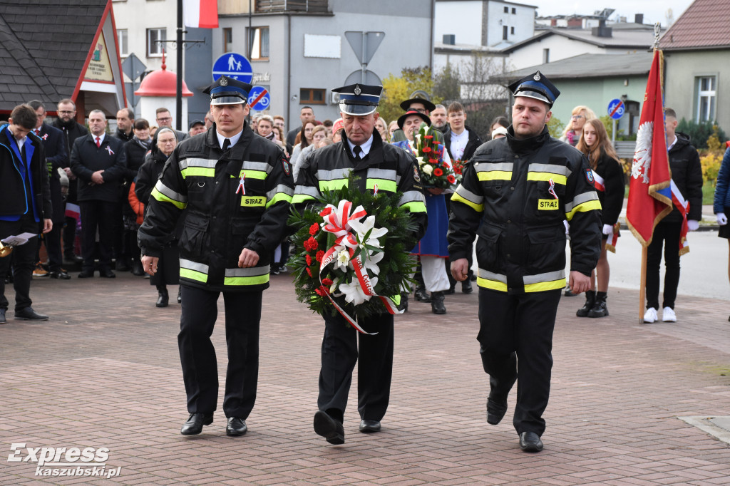Święto Niepodległości w Sierakowicach - uroczysty apel