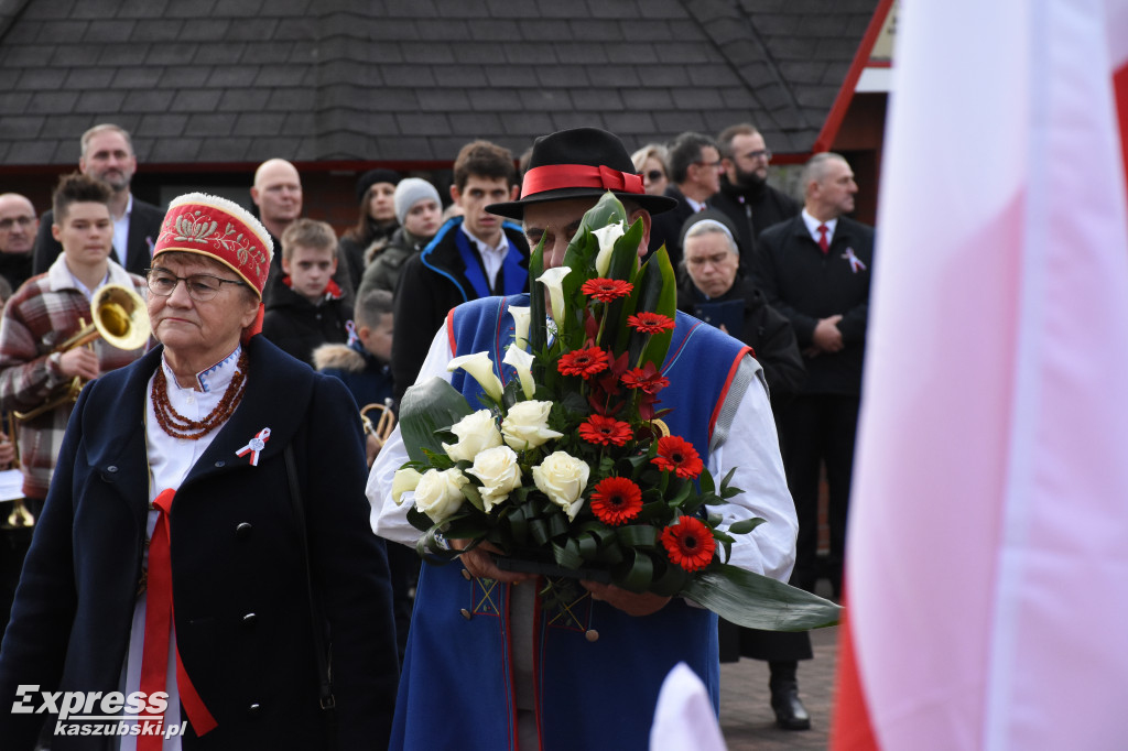 Święto Niepodległości w Sierakowicach - uroczysty apel