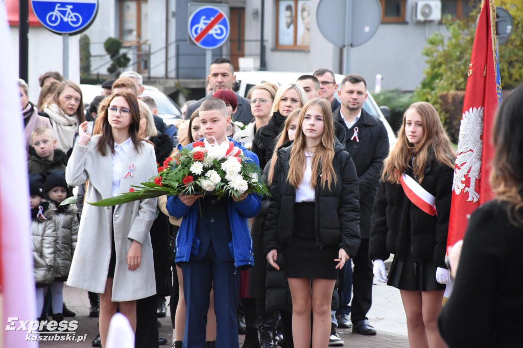 Święto Niepodległości w Sierakowicach - uroczysty apel