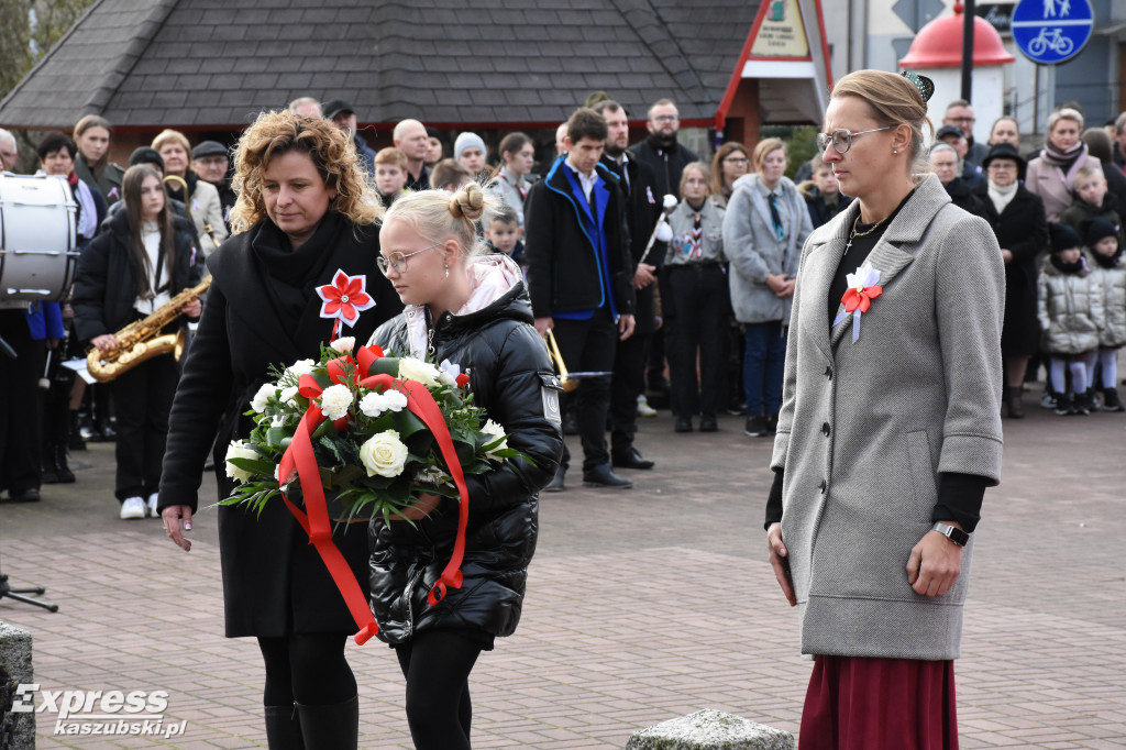 Święto Niepodległości w Sierakowicach - uroczysty apel