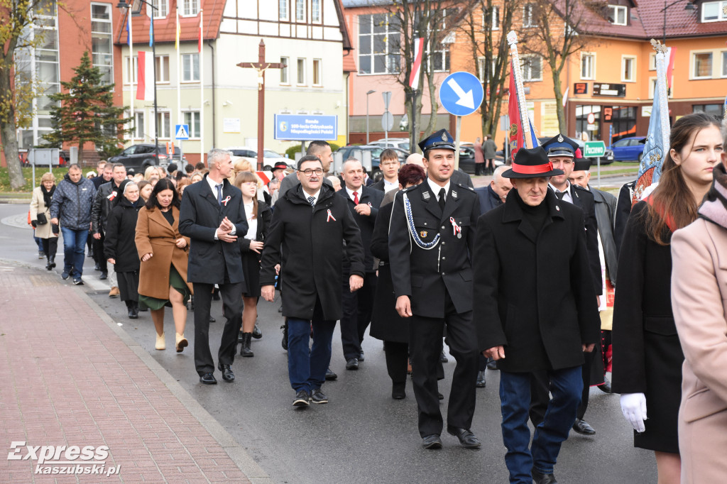 Święto Niepodległości w Sierakowicach - uroczysty apel