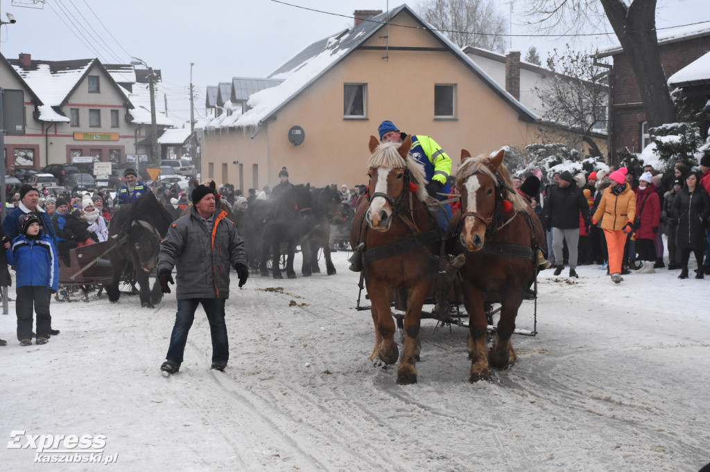 Charytatywny kulig dla Maciusia w Szymbarku