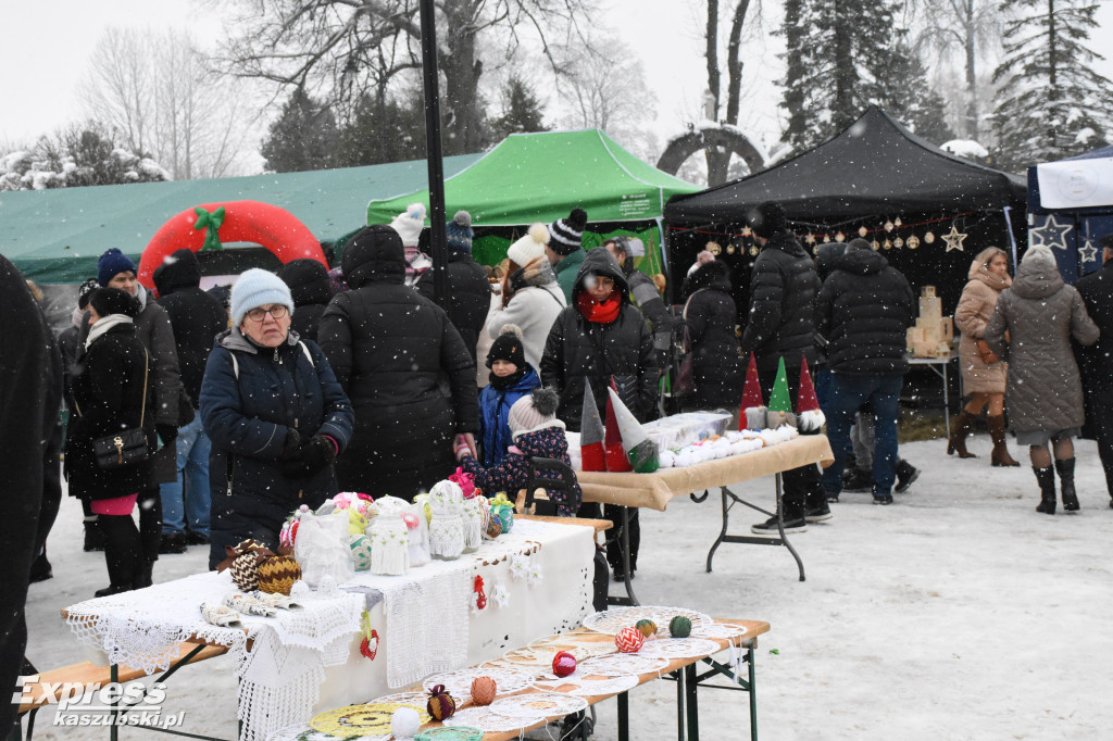 Jarmark Bożonarodzeniowy w Sierakowicach