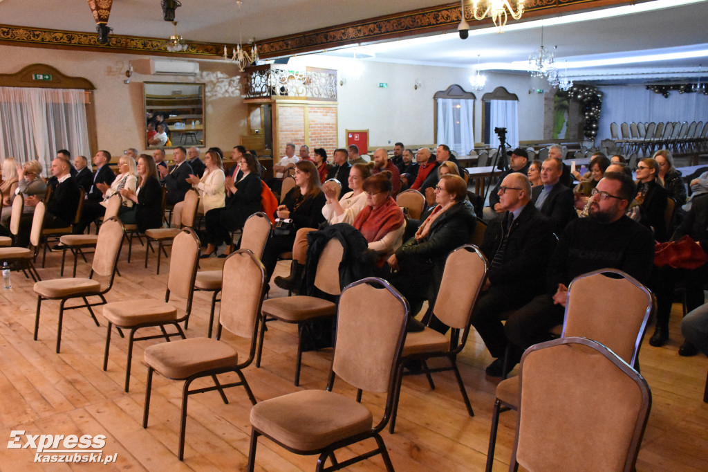 Dobra Zmiana prezentuje kandydatów na radnych