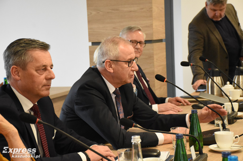 Ostatnia sesja Rady Powiatu Kartuskiego