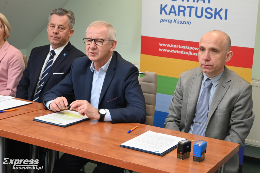 Umowa na dokumentację drogi Borowo-Babi Dół