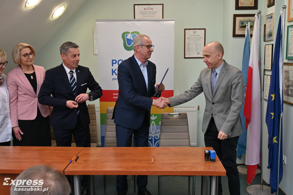 Umowa na dokumentację drogi Borowo-Babi Dół