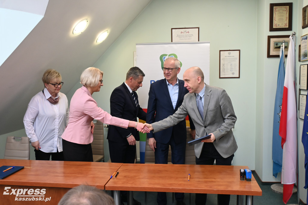 Umowa na dokumentację drogi Borowo-Babi Dół
