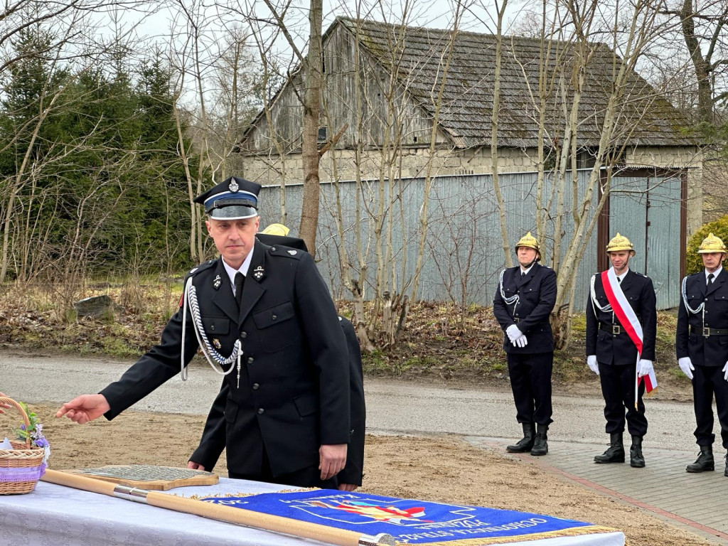 Kamela. Sztandar dla OSP
