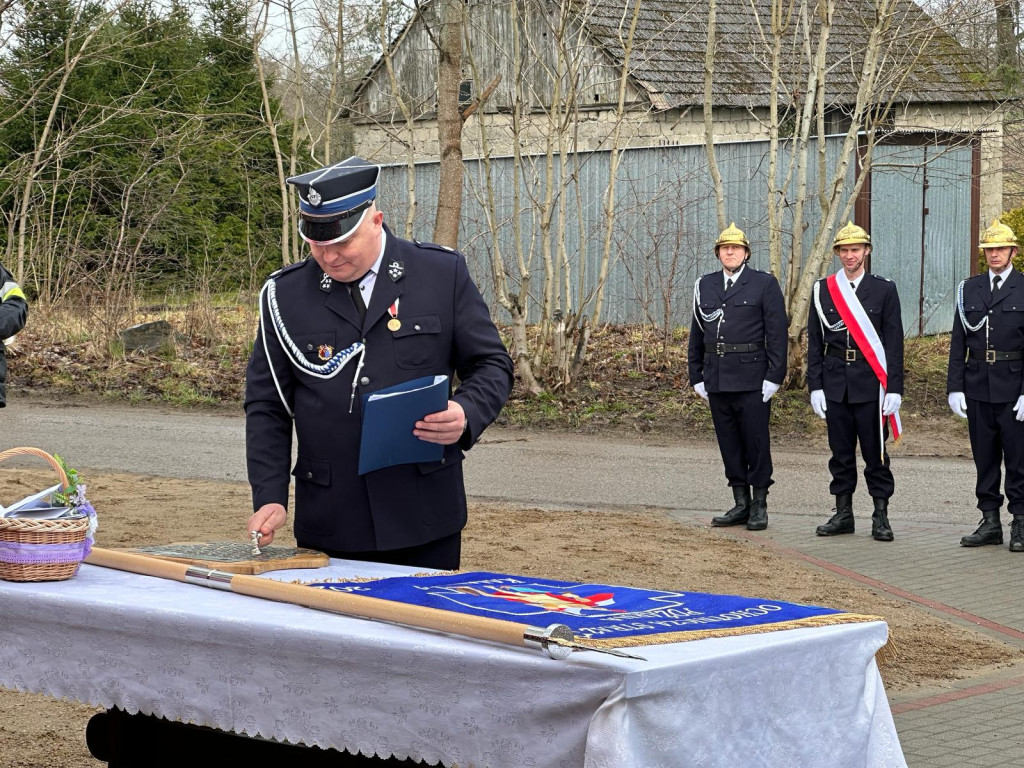 Kamela. Sztandar dla OSP