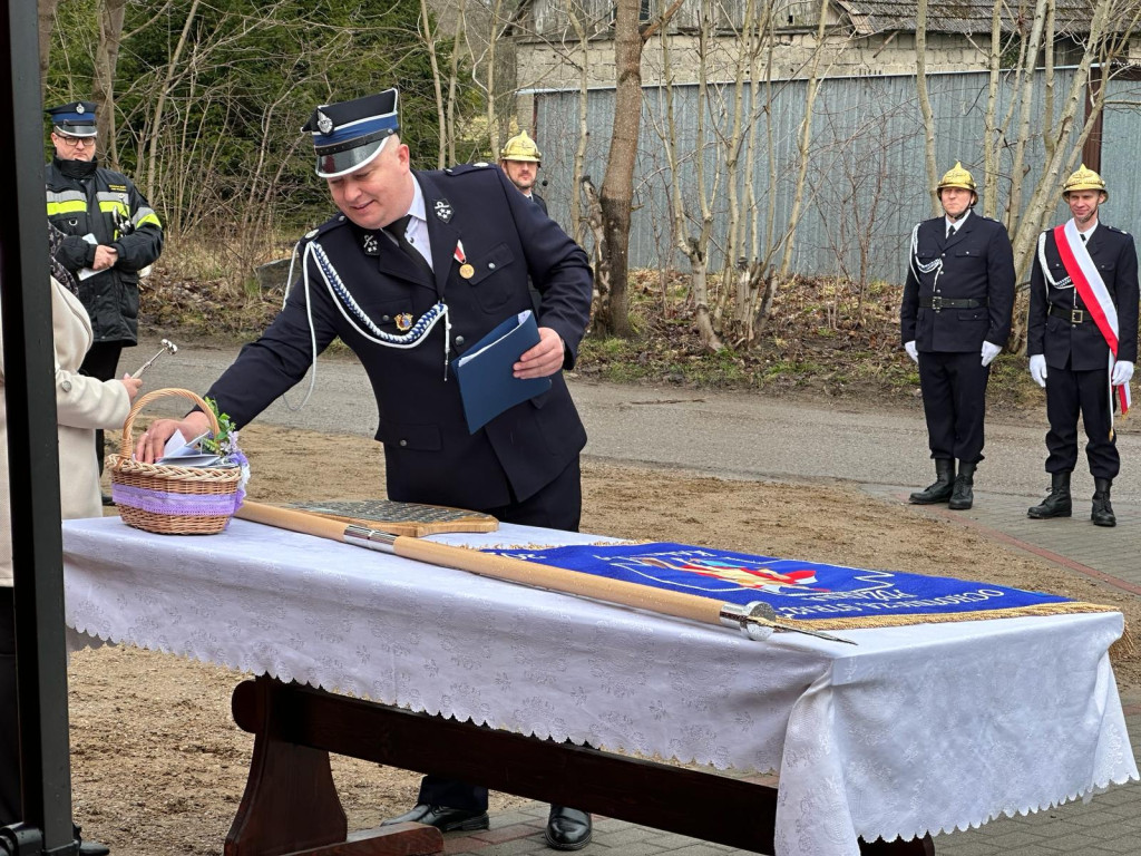 Kamela. Sztandar dla OSP