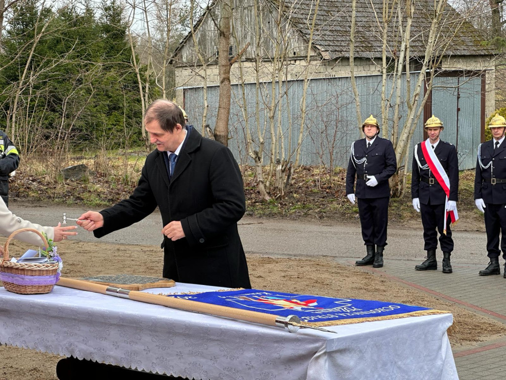 Kamela. Sztandar dla OSP