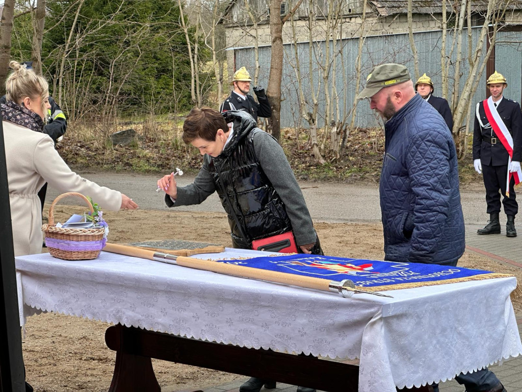 Kamela. Sztandar dla OSP