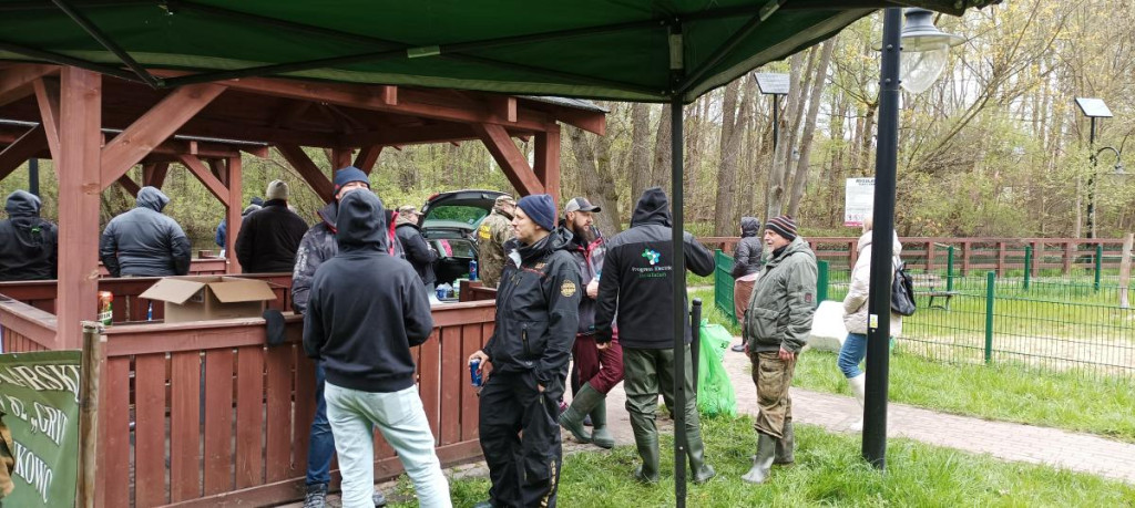 Sprzątanie rzeki Raduni