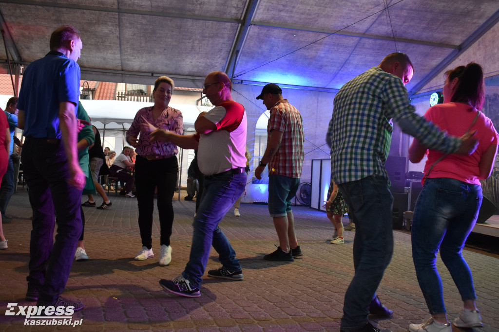 Majówka w rytmie disco w Ostrzycach