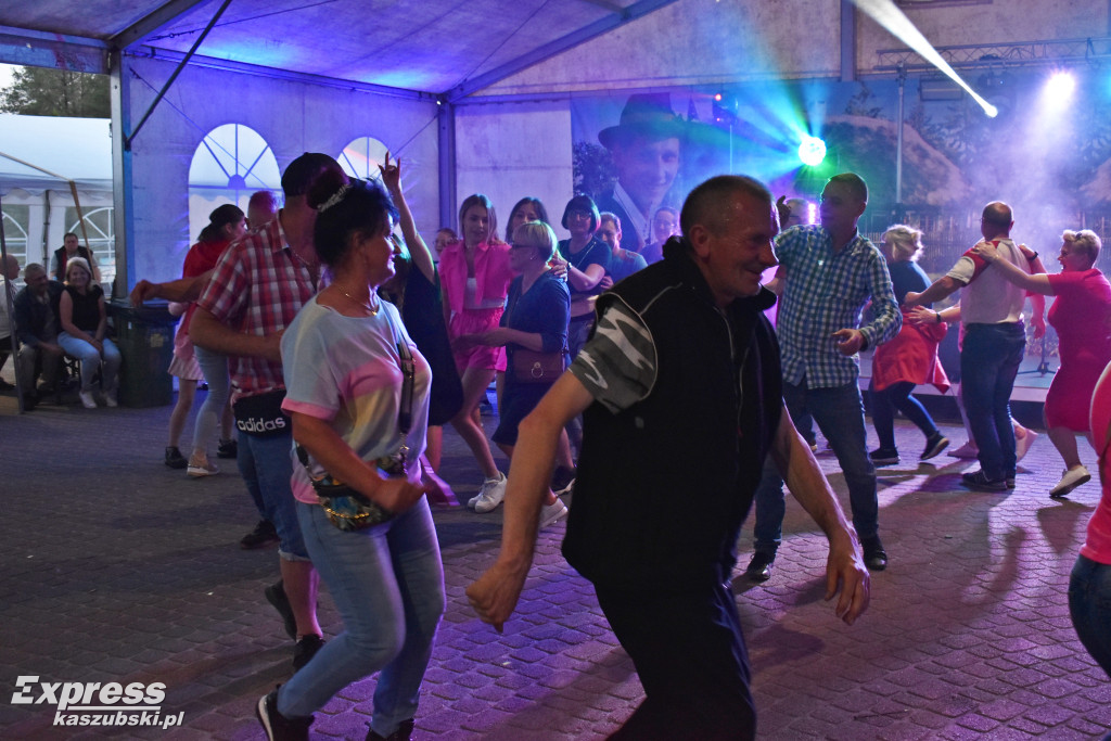 Majówka w rytmie disco w Ostrzycach