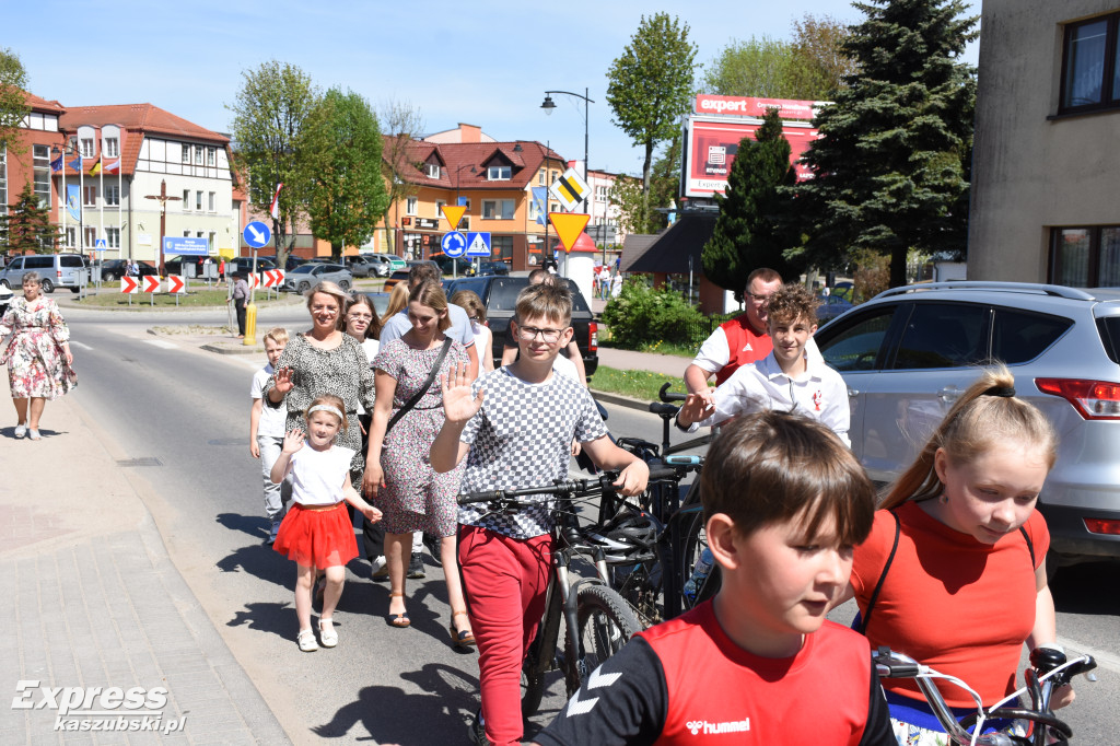 Obchody Święta 3 Maja w Sierakowicach