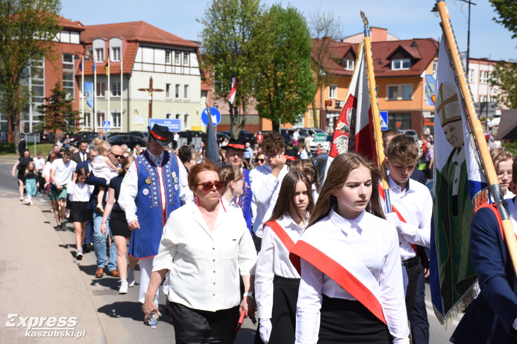 Obchody Święta 3 Maja w Sierakowicach