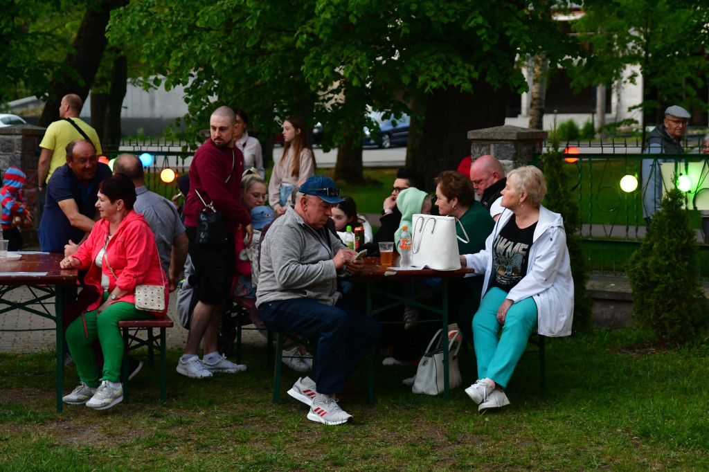 Potańcówka w ogrodzie Kartuskiego Centrum Kultury