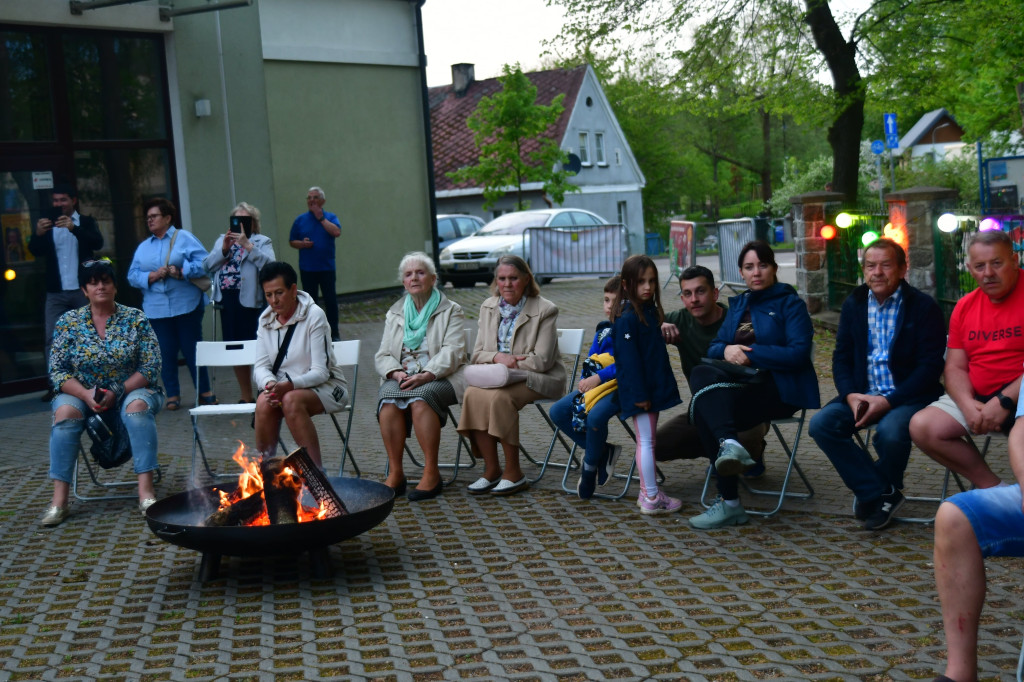 Potańcówka w ogrodzie Kartuskiego Centrum Kultury