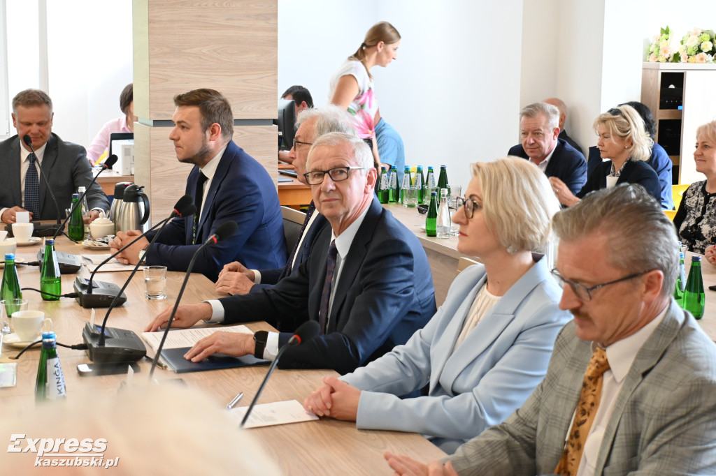 Pierwsza sesja Rady Powiatu Kartuskiego