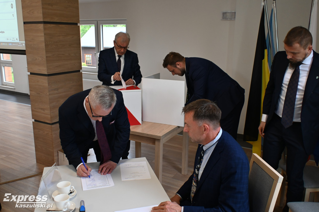 Pierwsza sesja Rady Powiatu Kartuskiego