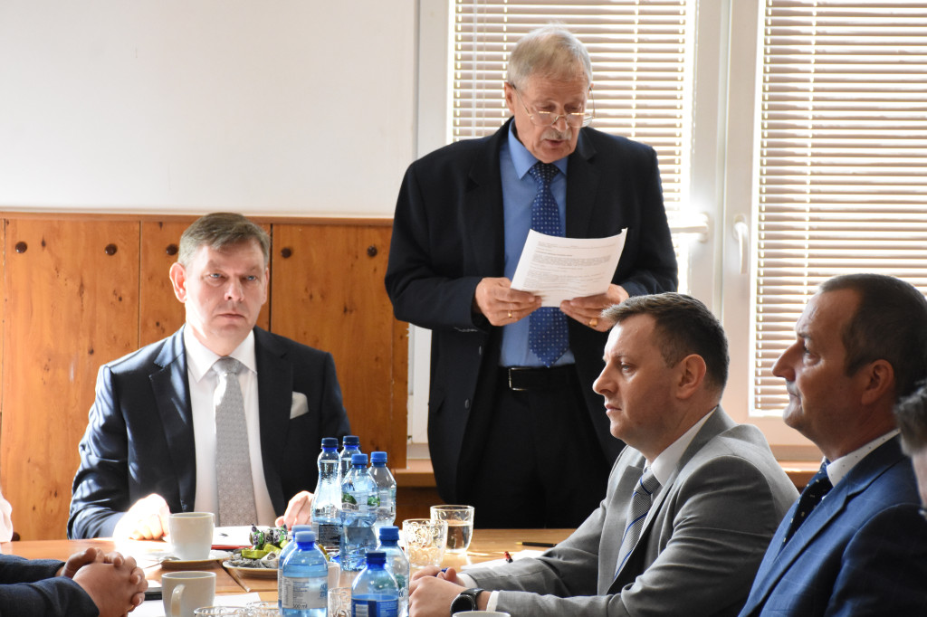 Sulęczyno - pierwsza sesja samorządu