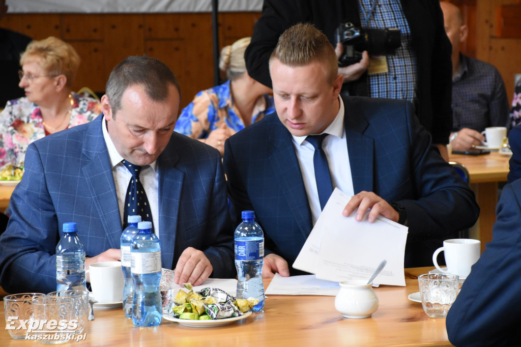 Sulęczyno - pierwsza sesja samorządu