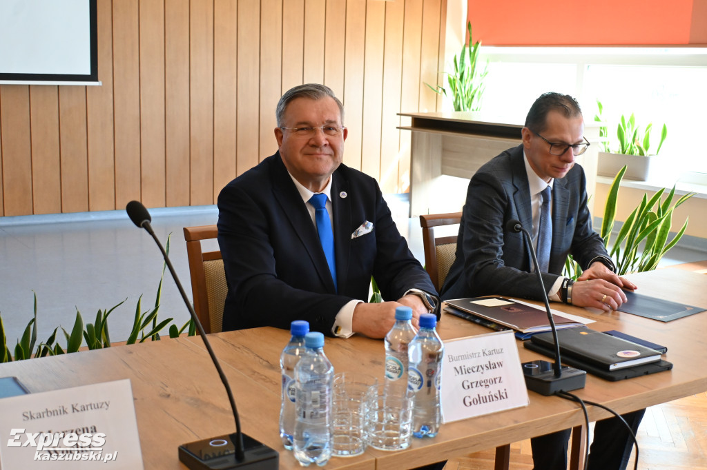 Inauguracyjna sesja Rady Miejskiej w Kartuzach