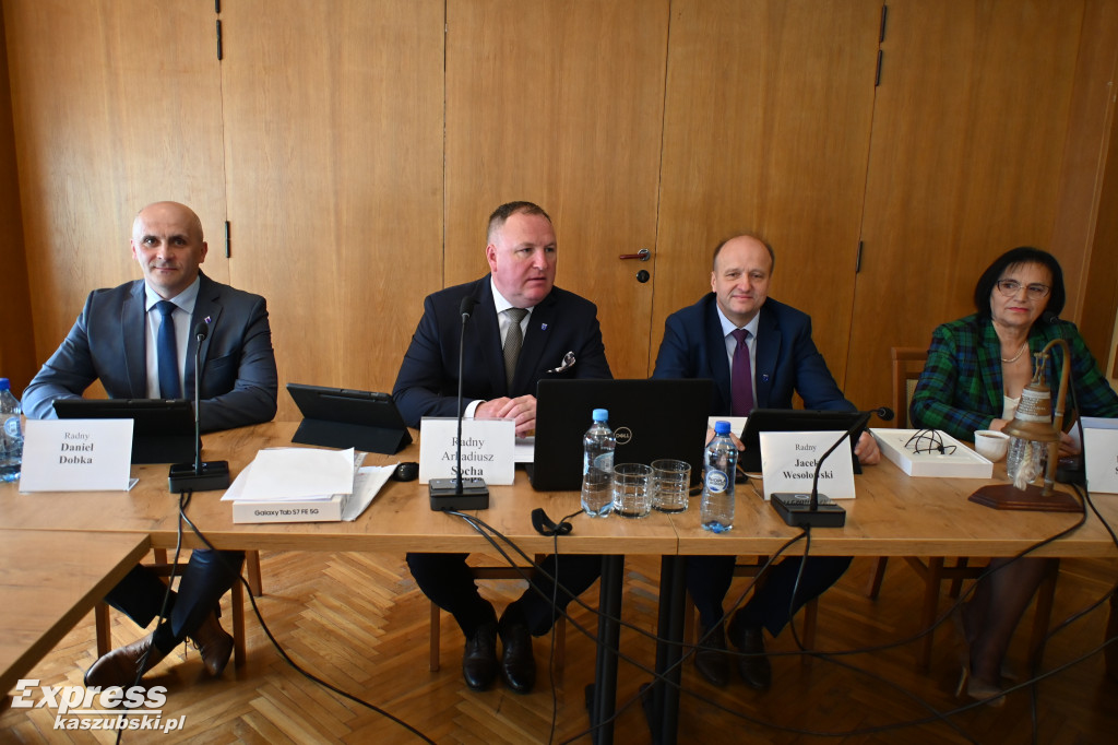 Inauguracyjna sesja Rady Miejskiej w Kartuzach