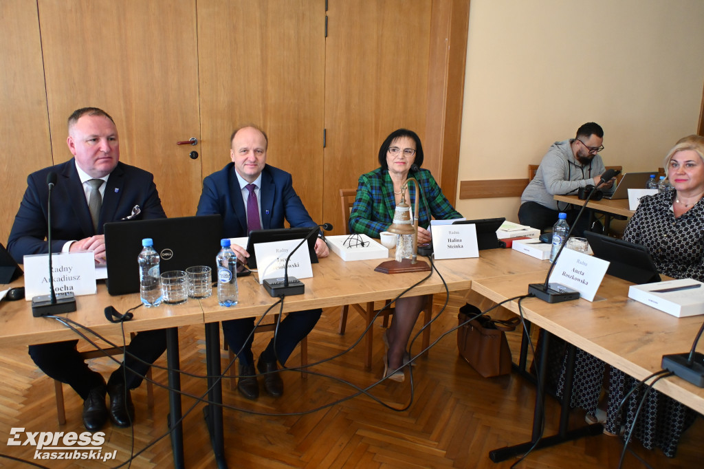 Inauguracyjna sesja Rady Miejskiej w Kartuzach