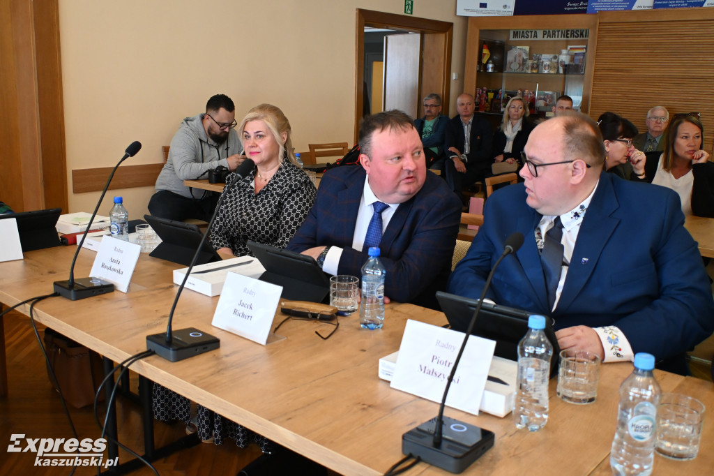 Inauguracyjna sesja Rady Miejskiej w Kartuzach