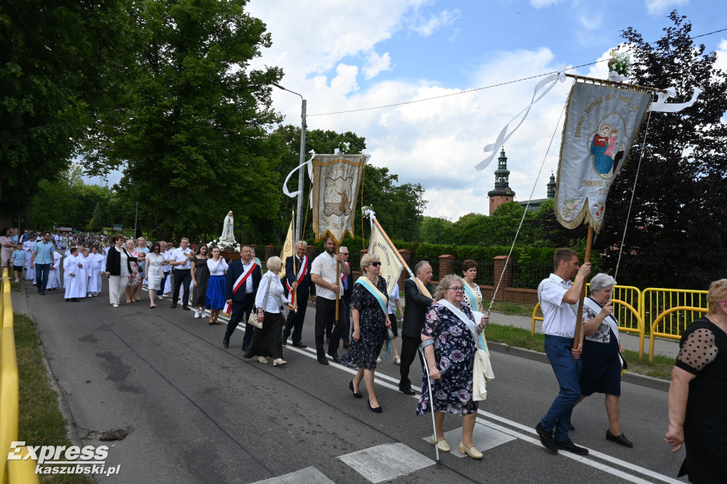 Uroczystość Bożego Ciała w kartuskiej kolegiacie