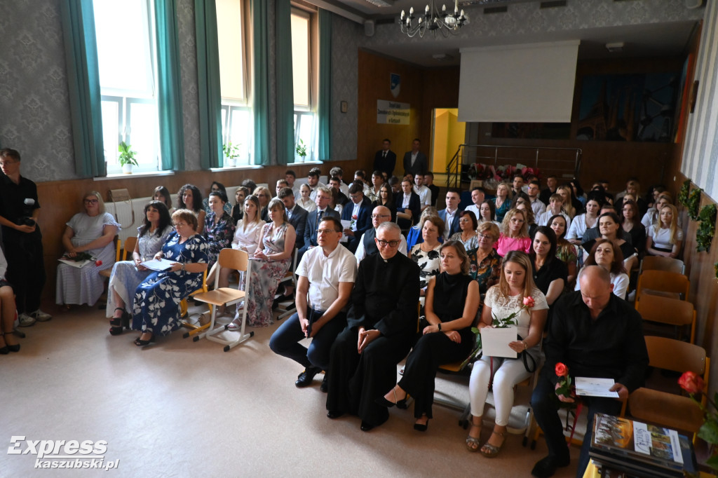 Pożegnanie absolwentów 
