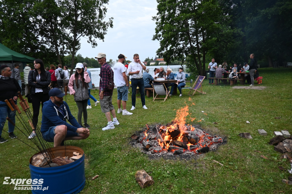 Sobótki na Wyspie Łabędziej w Kartuzach