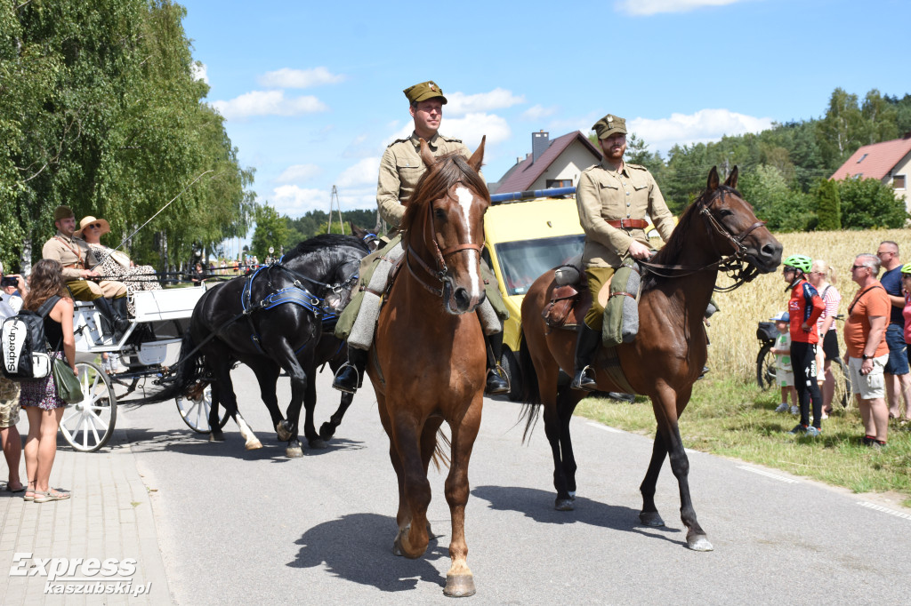 Jubileuszowa parada bryczek i zaprzęgów konnych