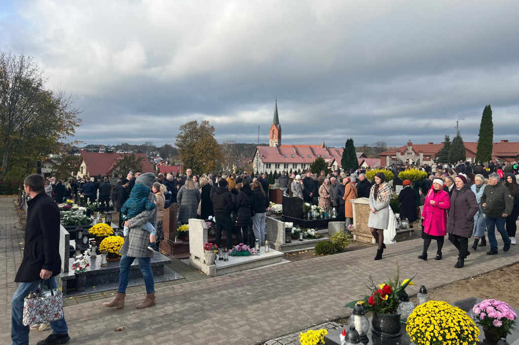 Dzień Wszystkich Świętych w Gowidlinie