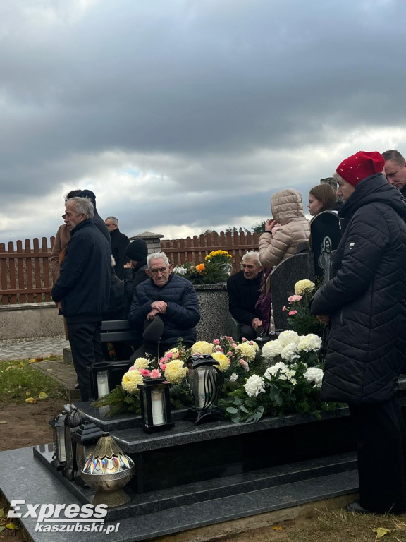 Dzień Wszystkich Świętych w Gowidlinie