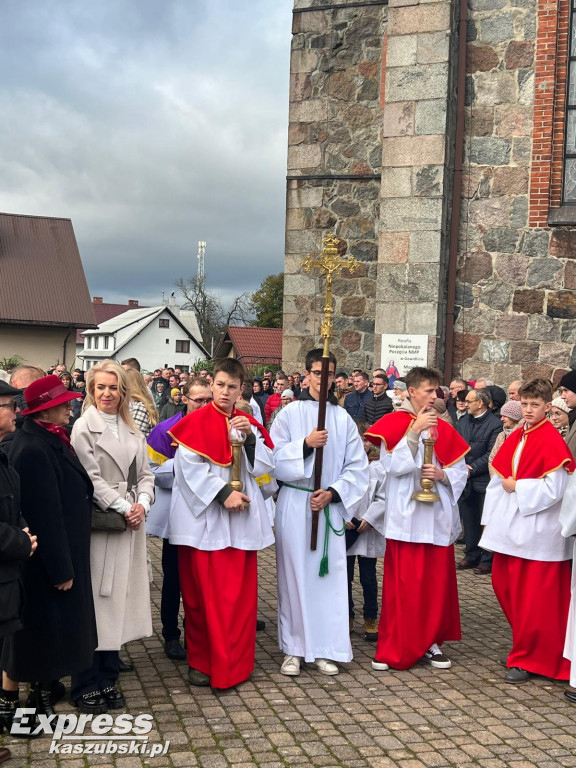 Dzień Wszystkich Świętych w Gowidlinie