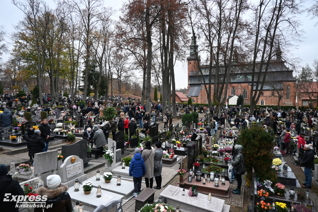 Wszystkich Świętych na cmentarzu w Kartuzach