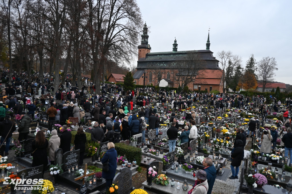 Wszystkich Świętych na cmentarzu w Kartuzach