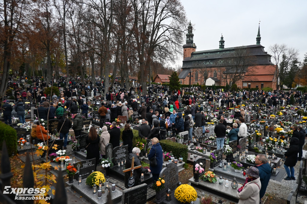 Wszystkich Świętych na cmentarzu w Kartuzach