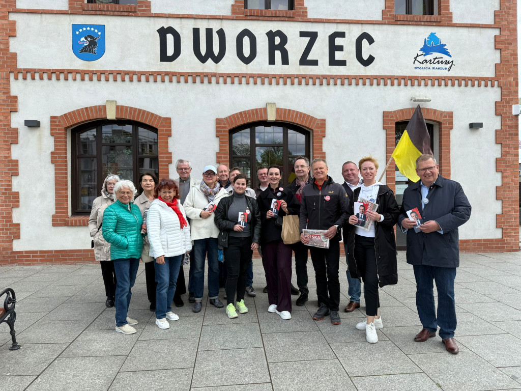 Samorządowcy zachęcają do głosowania na Rafała Trzaskowskiego