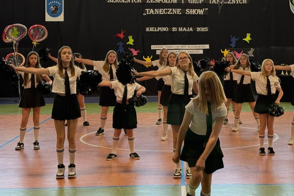 Przegląd zespołów tanecznych w Kiełpinie