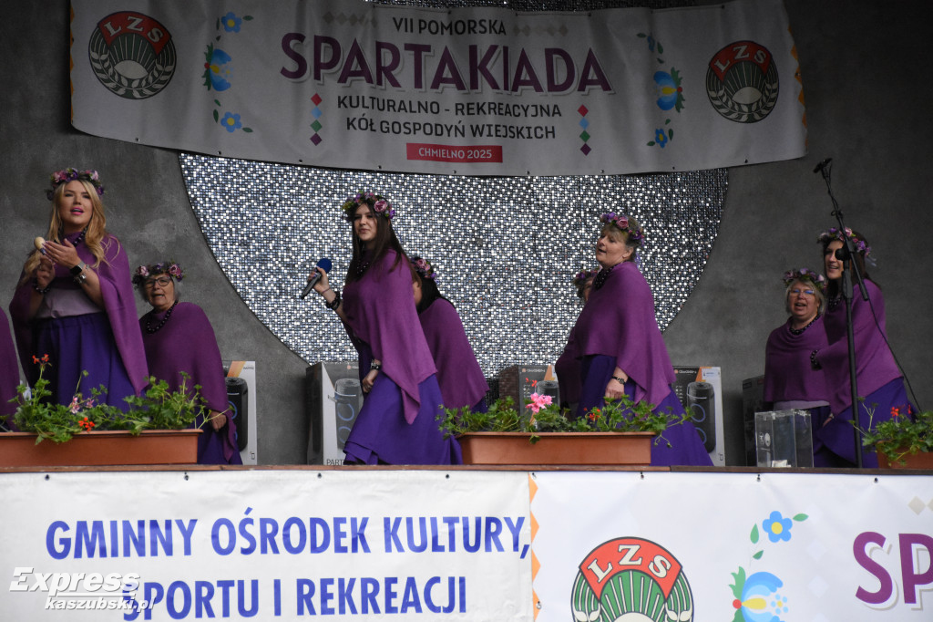 Spartakiada KGW i zlot samochodów w Chmielnie
