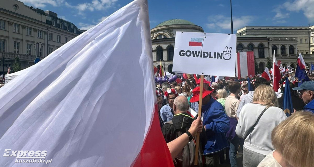 Marsz poparcia Rafała Trzaskowskiego w Warszawie