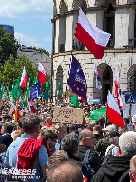 Marsz poparcia Rafała Trzaskowskiego w Warszawie